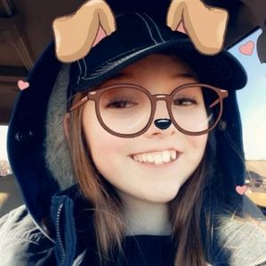 Meet your Posher, Riley